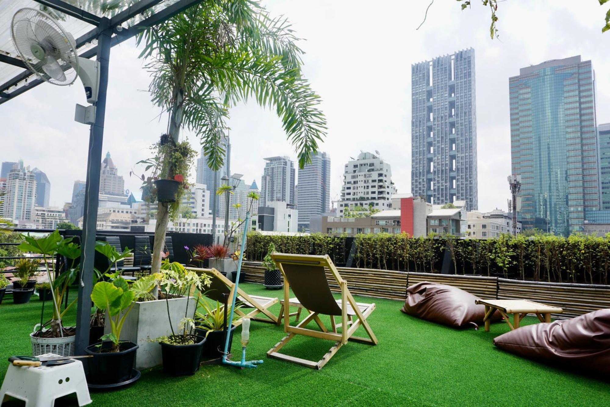 Silom Soi 3 Hash Apartment Hip And Funky With Rooftop View バンコク都 エクステリア 写真