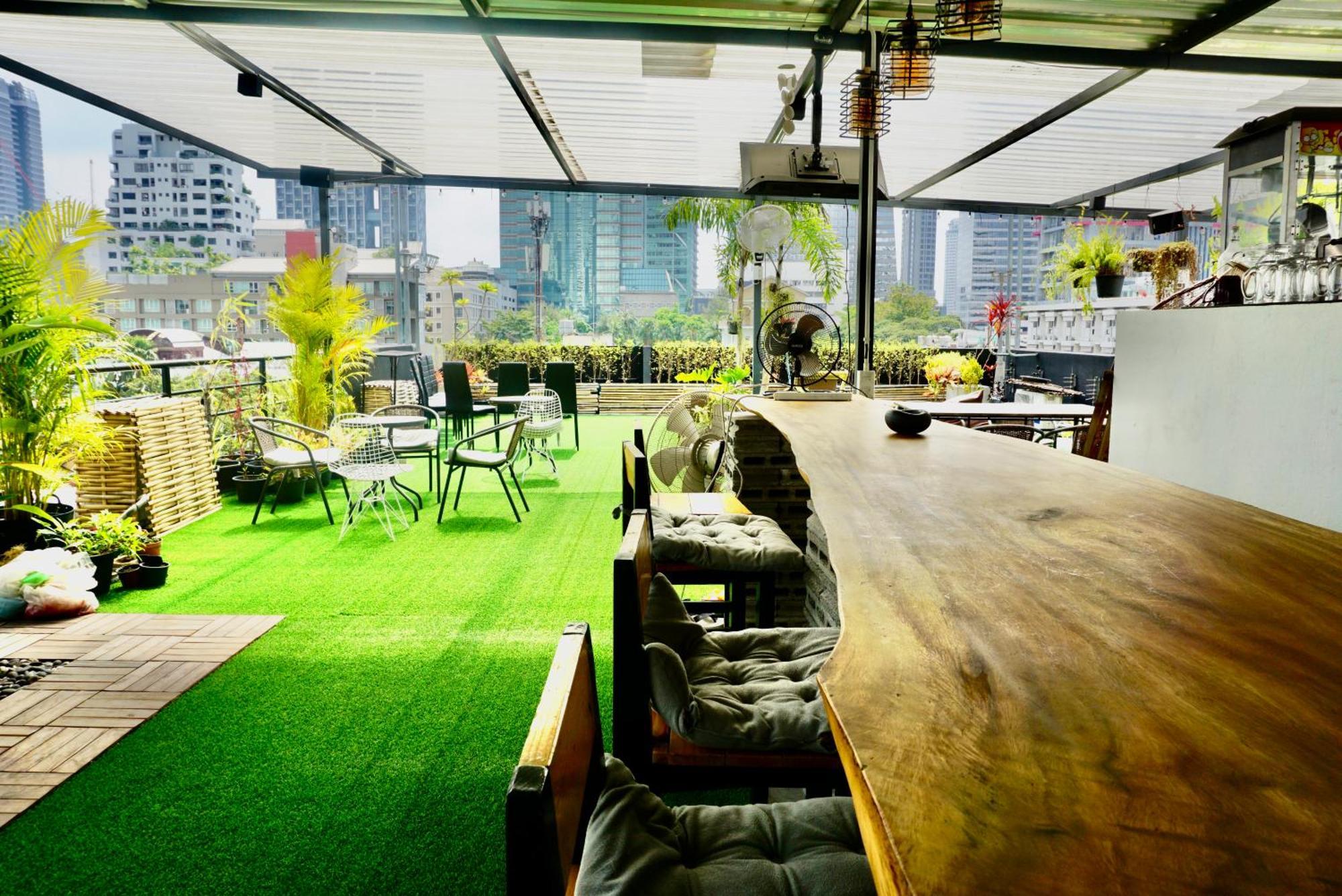 Silom Soi 3 Hash Apartment Hip And Funky With Rooftop View バンコク都 エクステリア 写真