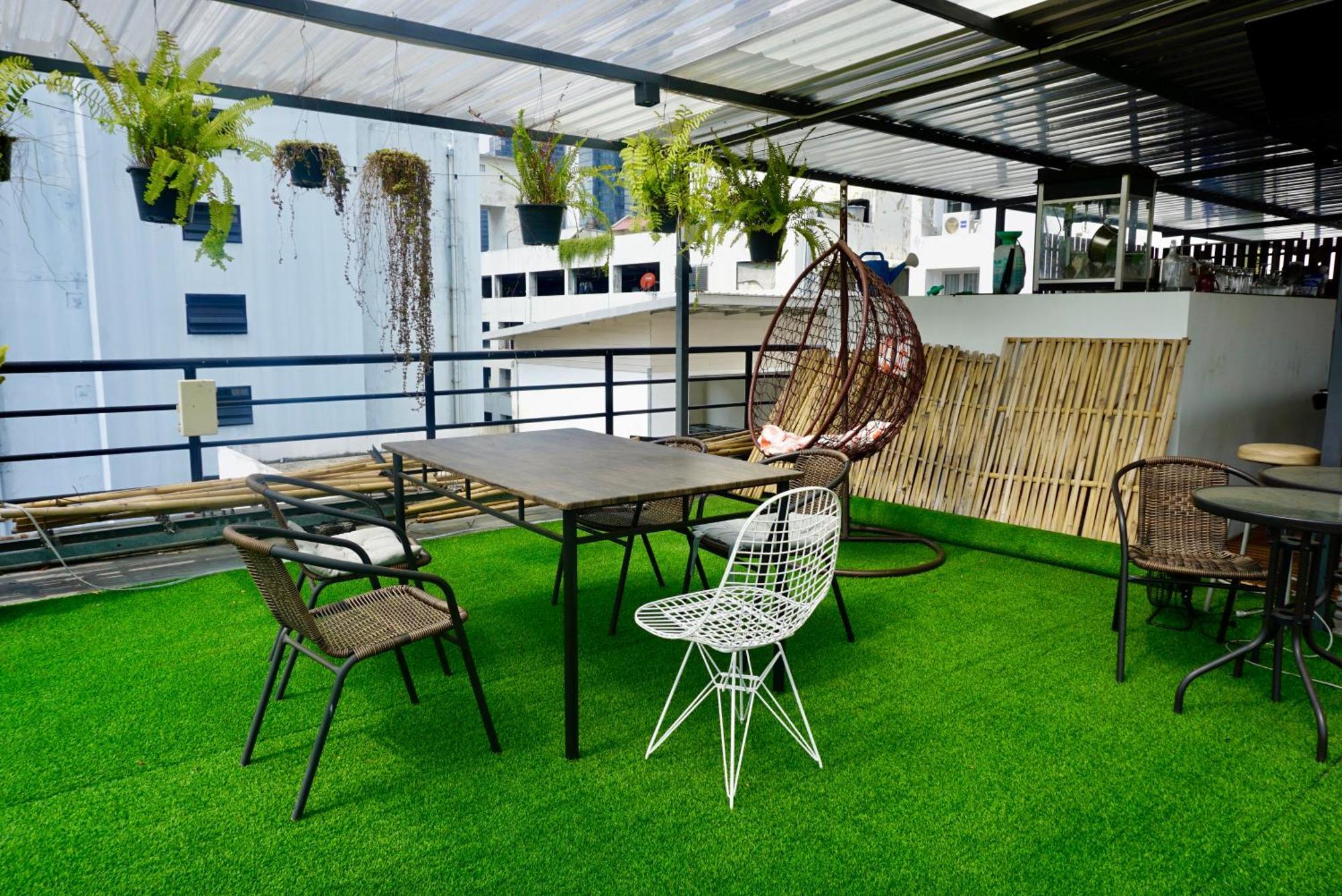 Silom Soi 3 Hash Apartment Hip And Funky With Rooftop View バンコク都 エクステリア 写真